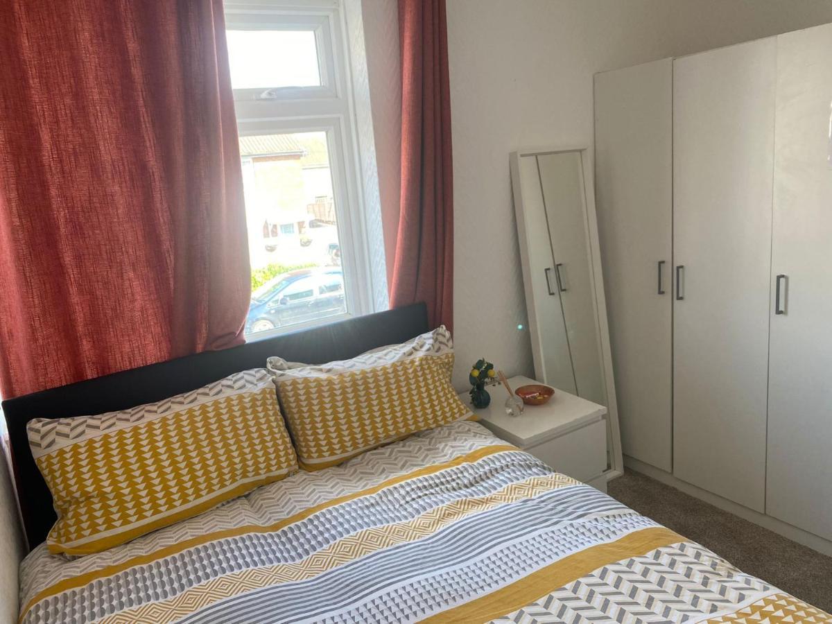 33Sm Dreams Unlimited Serviced Accommodation- Staines - Heathrow Stanwell Buitenkant foto