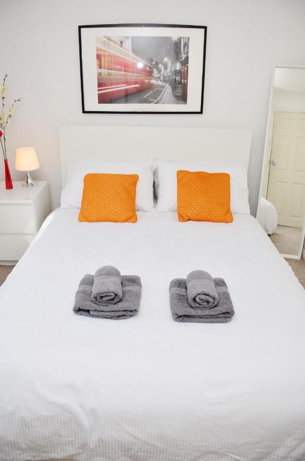 33Sm Dreams Unlimited Serviced Accommodation- Staines - Heathrow Stanwell Buitenkant foto