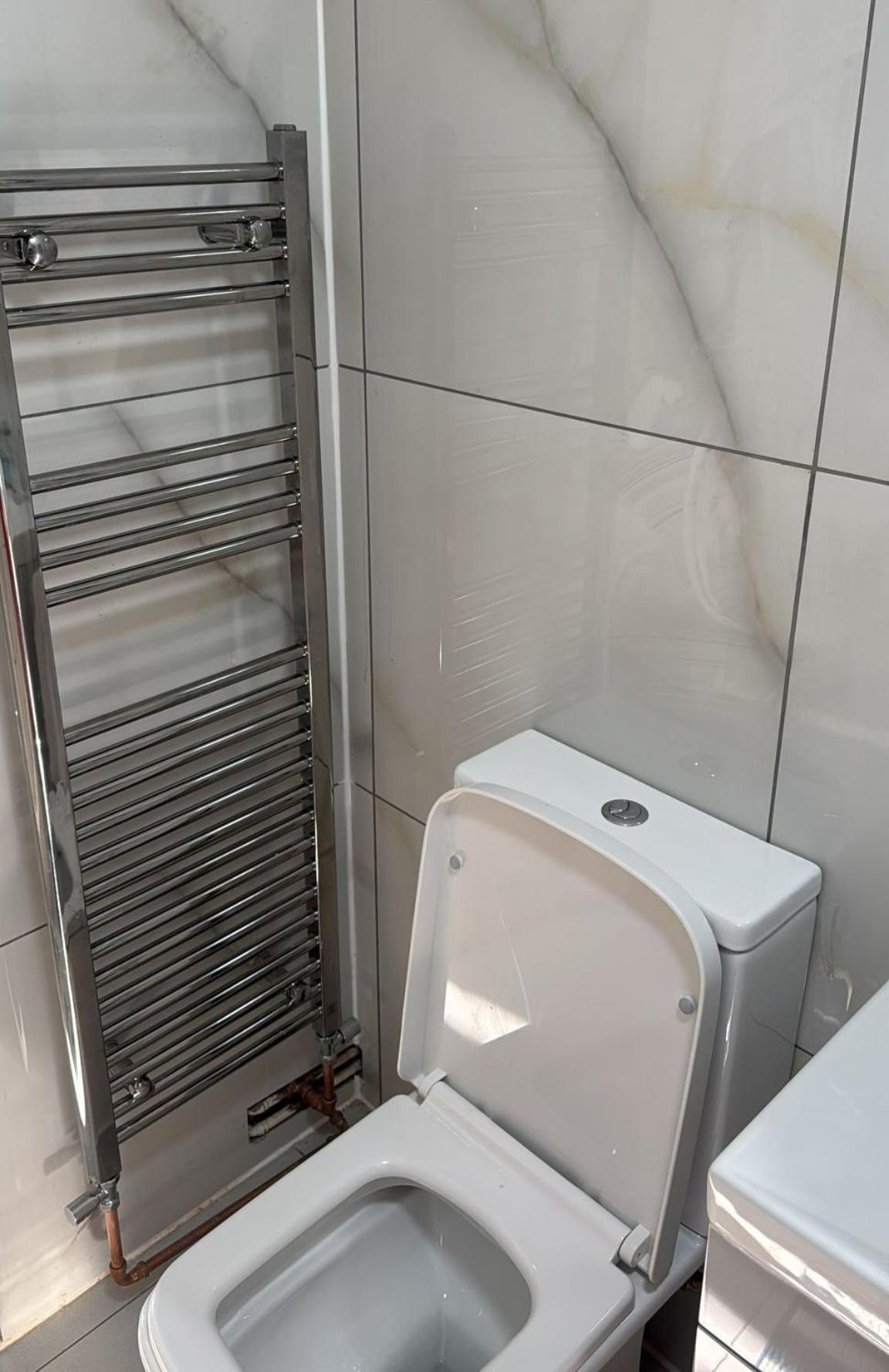 33Sm Dreams Unlimited Serviced Accommodation- Staines - Heathrow Stanwell Buitenkant foto